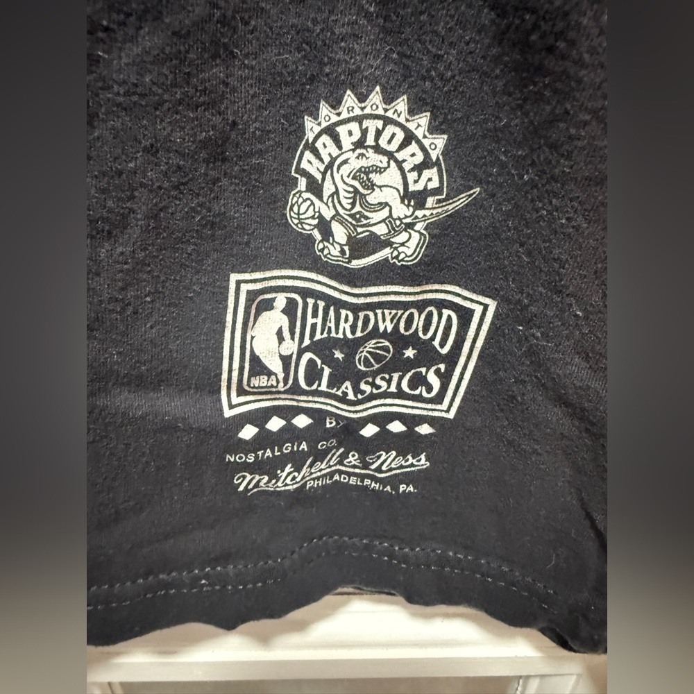 Mitchell & Ness Black Toronto Raptors Tee - Picture 4 of 5
